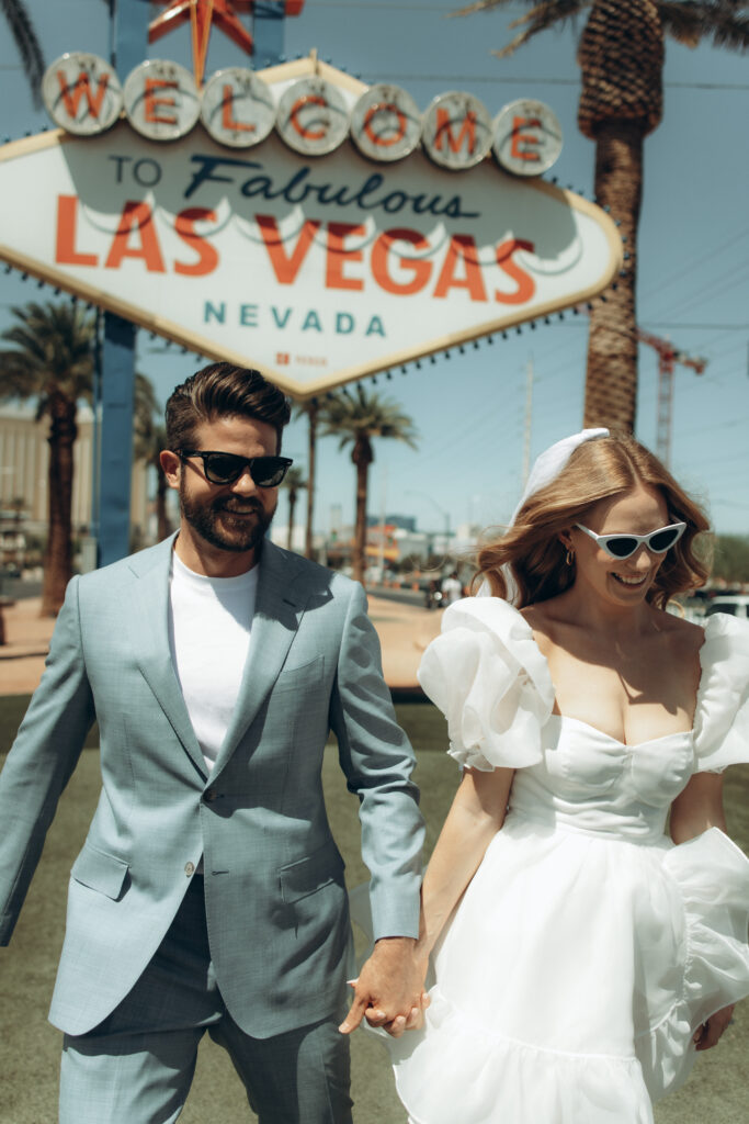 An Elopement-Style Engagement Photoshoot in Vegas