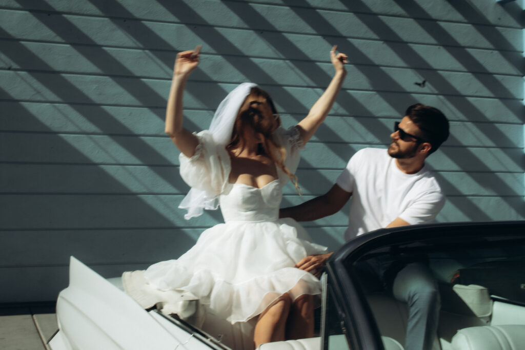 An Elopement-Style Engagement Photoshoot in Vegas