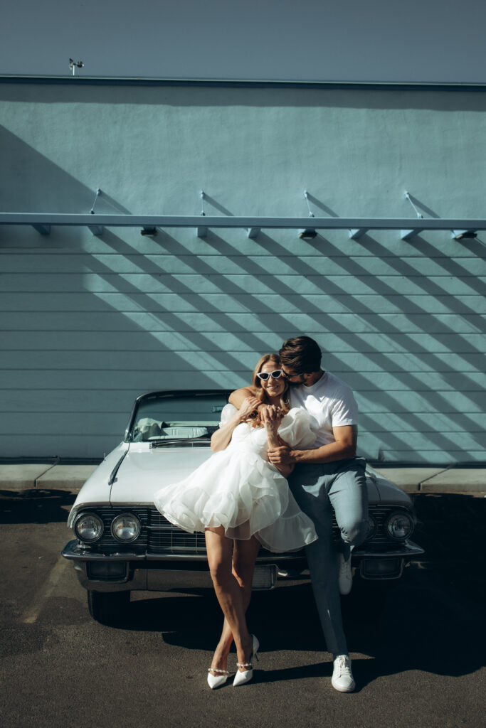 An Elopement-Style Engagement Photoshoot in Vegas