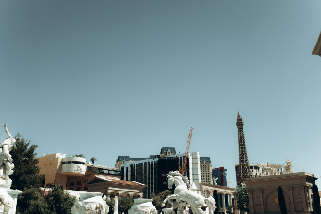 An Elopement-Style Engagement Photoshoot in Vegas