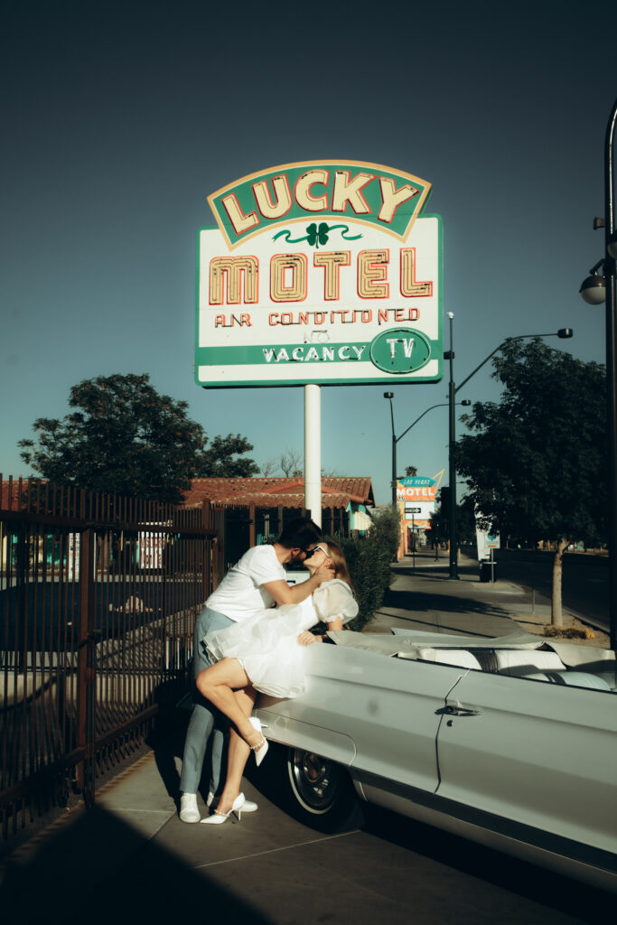 An Elopement-Style Engagement Photoshoot in Vegas