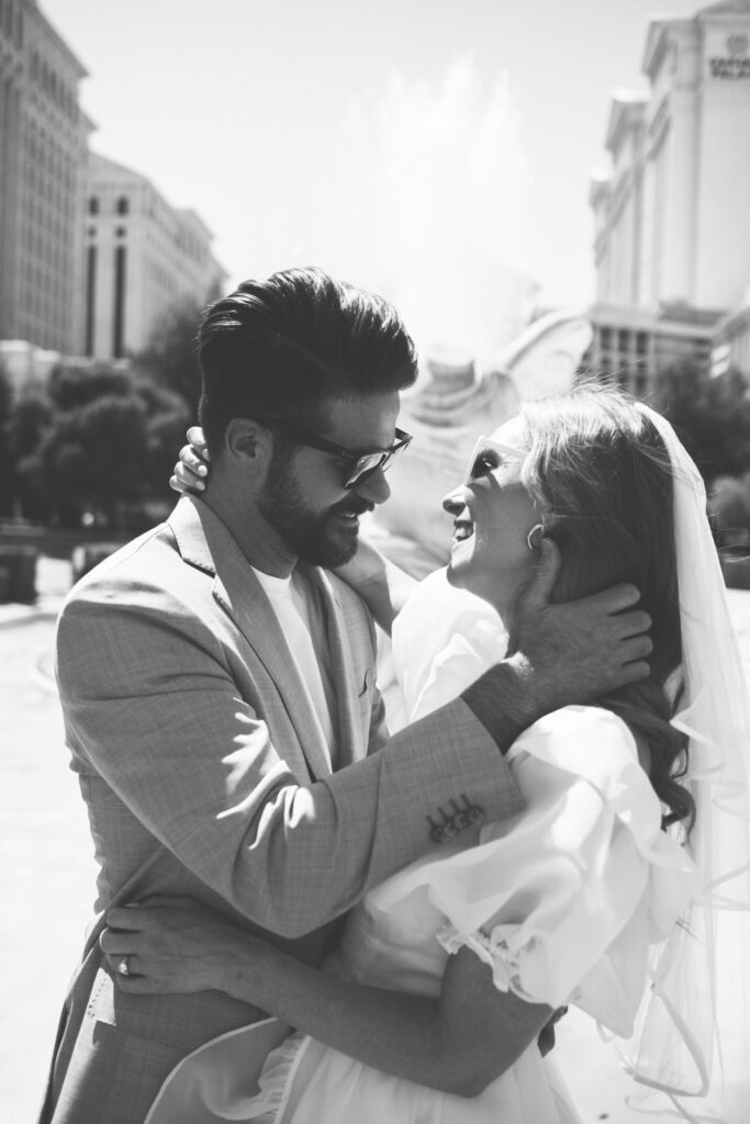 An Elopement-Style Engagement Photoshoot in Vegas