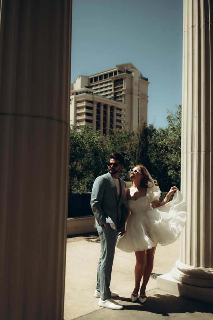 An Elopement-Style Engagement Photoshoot in Vegas