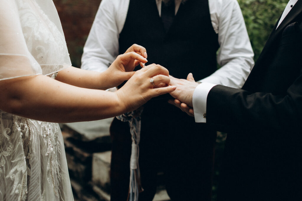 A Timeless and Intimate New York City Wedding in Dumbo, Central Park, Brooklyn Heights - vintage wedding