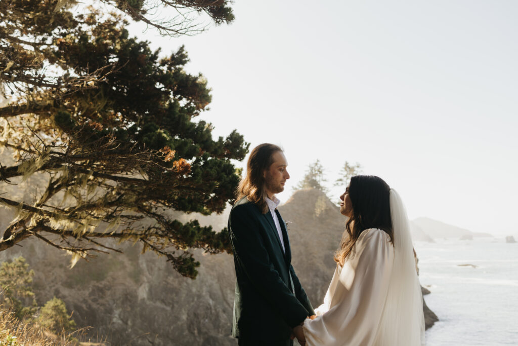 An Intimate Oregon Coast Elopement by Abby Leigh Photography: Documentary Wedding Photographer telling your love story