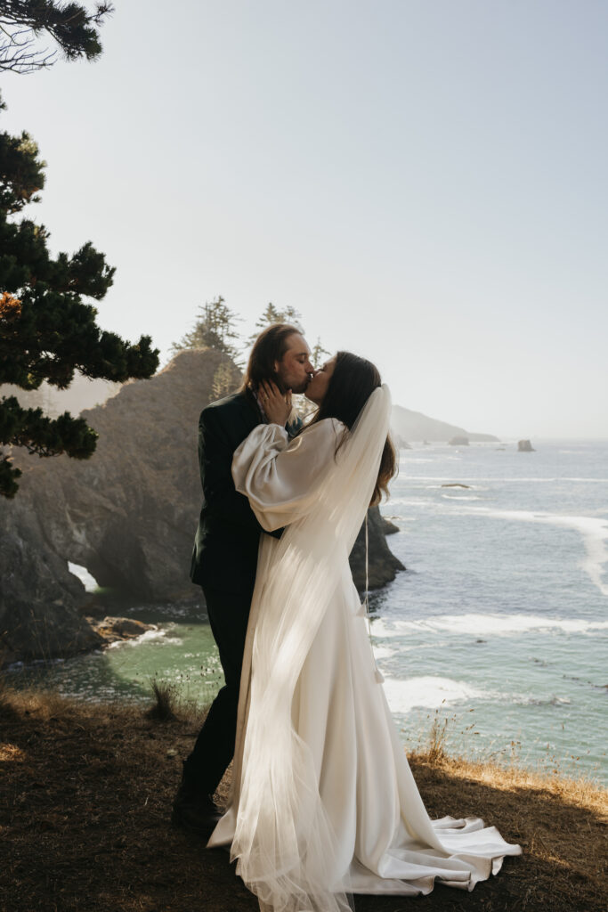 An Intimate Oregon Coast Elopement by Abby Leigh Photography: Documentary Wedding Photographer telling your love story