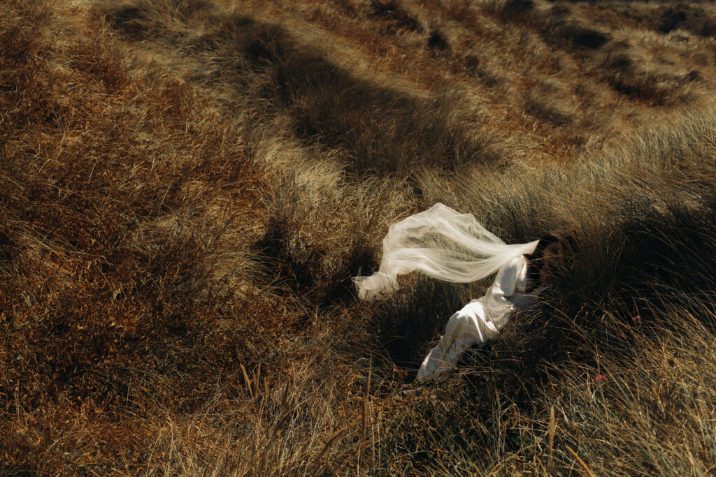 An Intimate Oregon Coast Elopement by Abby Leigh Photography: Documentary Wedding Photographer telling your love story