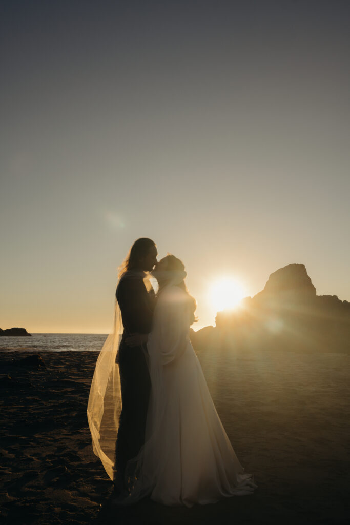 An Intimate Oregon Coast Elopement by Abby Leigh Photography: Documentary Wedding Photographer telling your love story