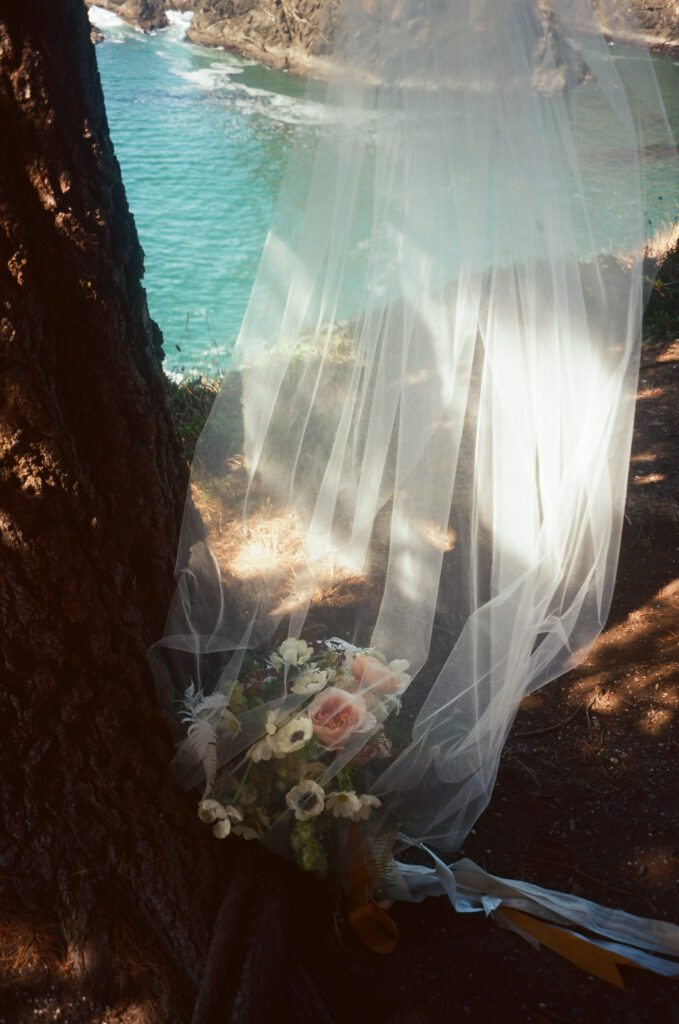 An Intimate Oregon Coast Elopement by Abby Leigh Photography: Documentary Wedding Photographer telling your love story