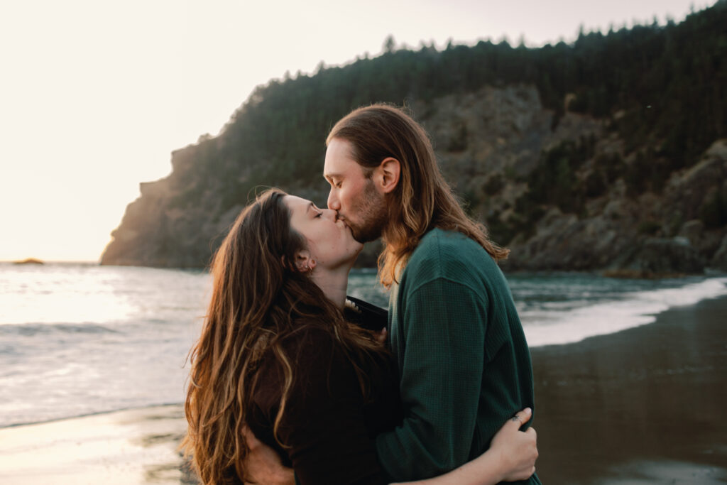 An Intimate Oregon Coast Elopement by Abby Leigh Photography: Documentary Wedding Photographer telling your love story