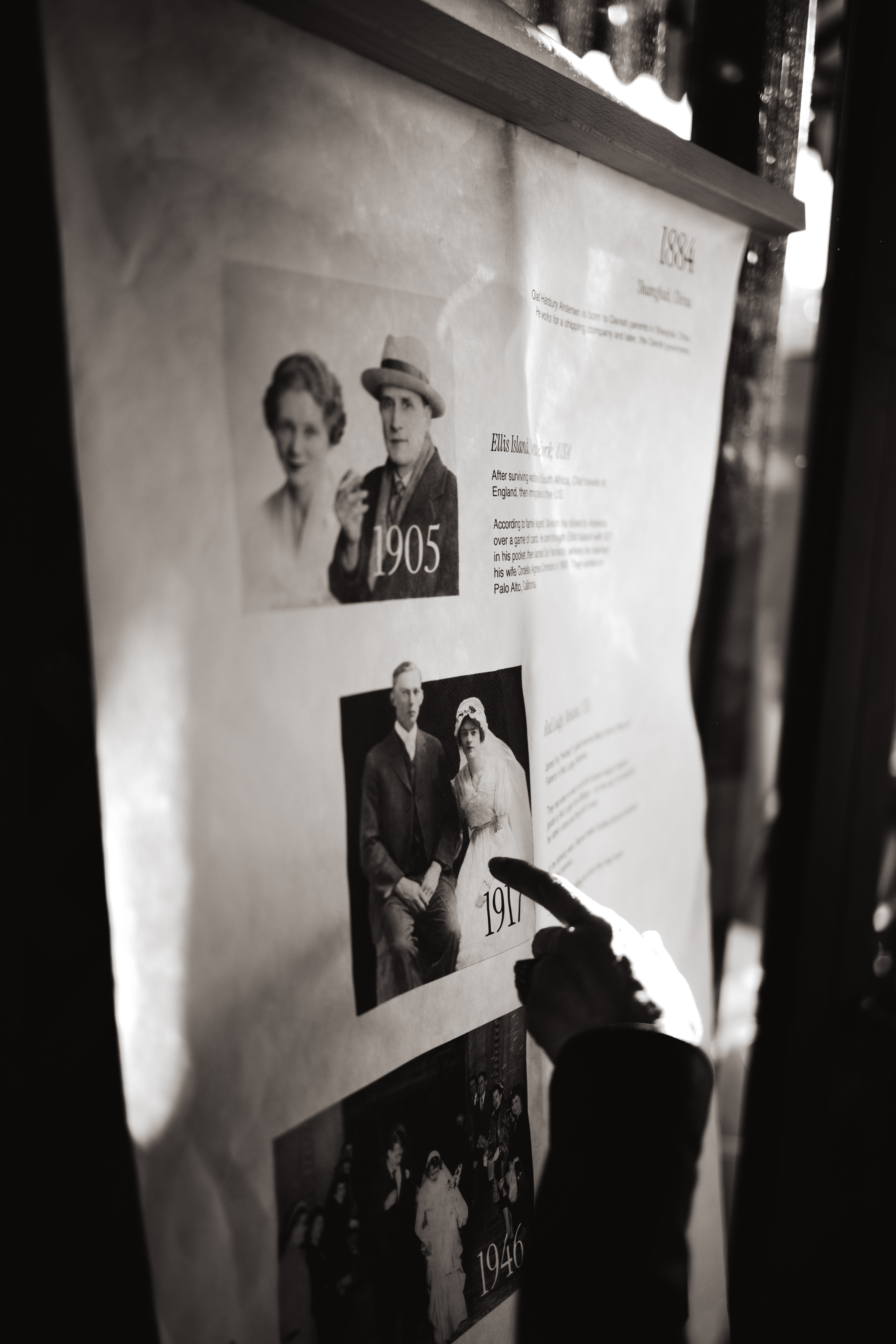 Family crest display incorporated into wedding design