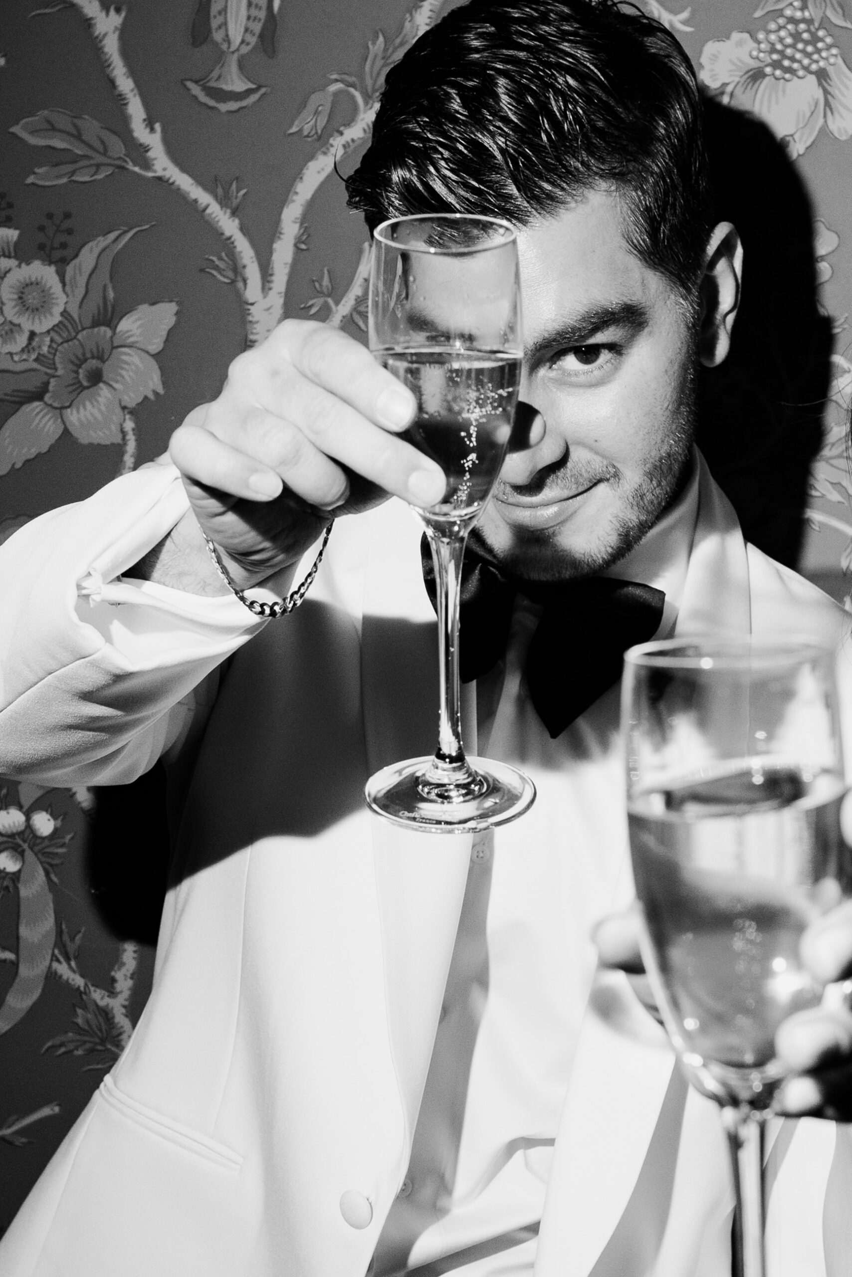 gatsy inspired groom photograph